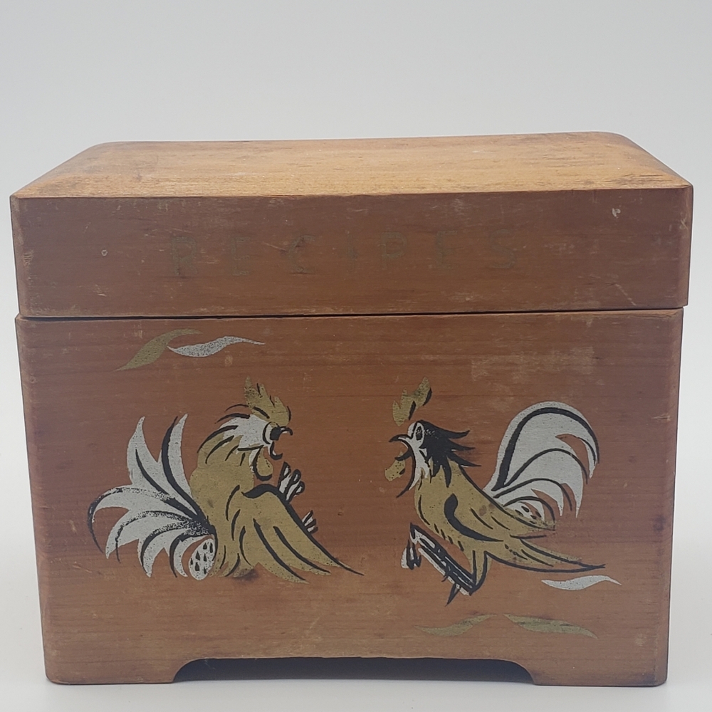 Vintage Fighting Roosters Recipe Box With Recipes